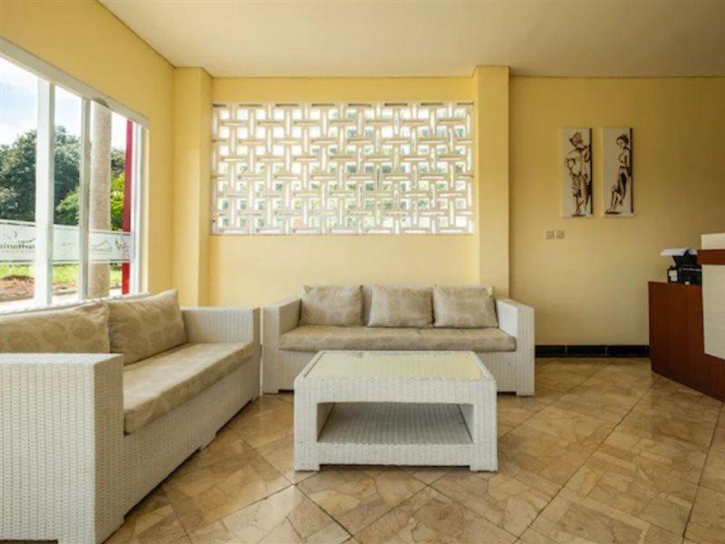 Oyo 2947 Cluster Harris Home Stay & Kos Cimindi Екстериор снимка